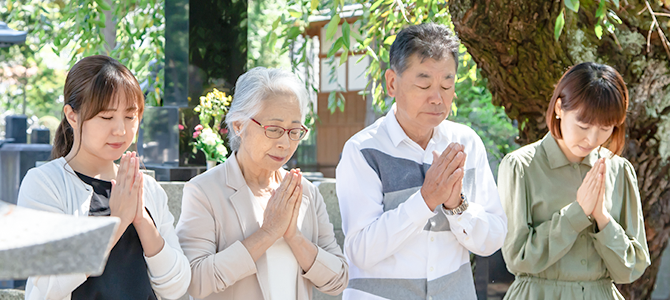名古屋市で創業五十四年。石材匠実乃」の春日井市店は、地域の皆様に寄り添いながら、お墓や墓石、記念碑の製作を通して、信頼を築いてまいりました。
